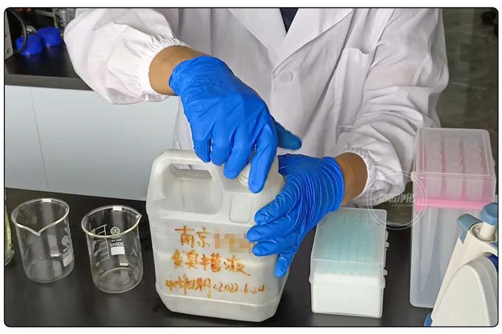 潔匠凈化·的凈工業(yè)除臭劑_切削液變質(zhì)、發(fā)臭，車間異味污染大，除臭劑該怎么選？